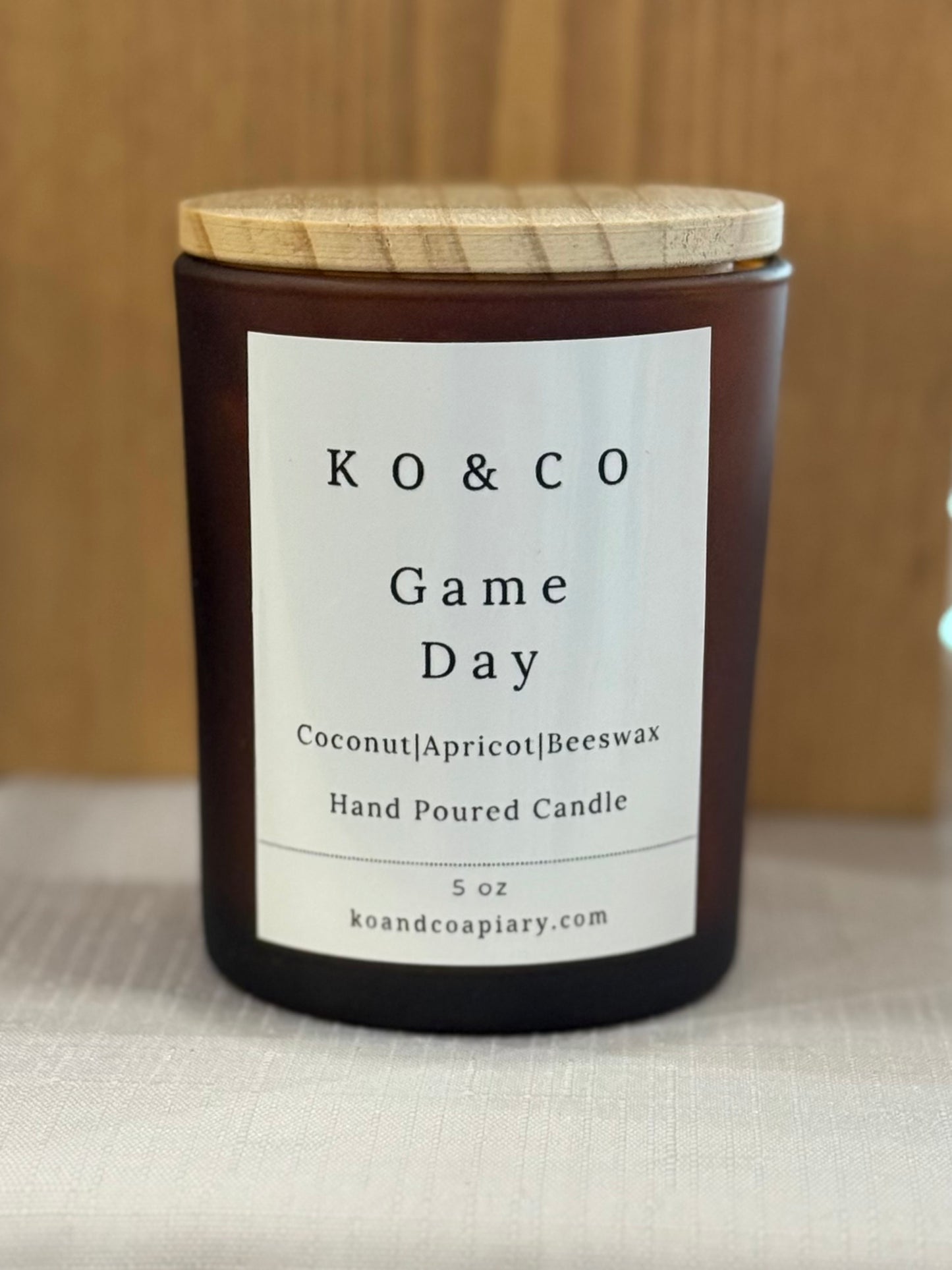 5 oz Candle | coco apricot beeswax